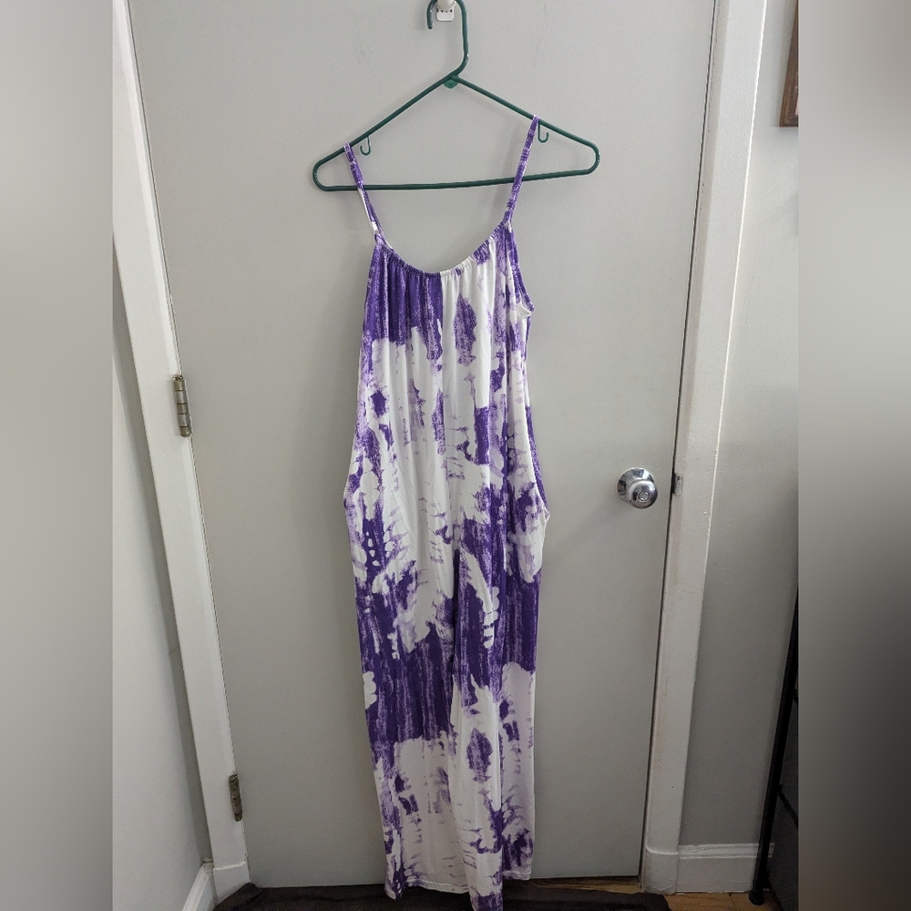 Purple and White Tie-Dye Large Romper With Pockets EUC Beach Vacation Cruise